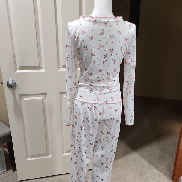 Floral Print Women's Pajama Set - Picture 3 of 5